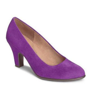 Aerosoles Purple Suede Pumps